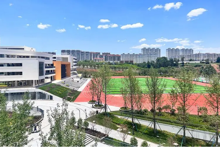 安宁川附实验中学收费高吗？