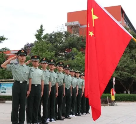昆明长鸿实验中学社会评价好不好？