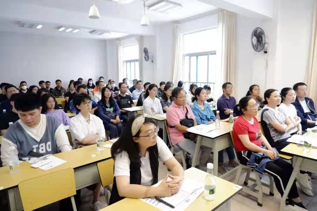 备考指导| 新教材首届高考，云南省统测透露了哪些高考命题方向？（语数英篇）