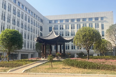 学校亭子