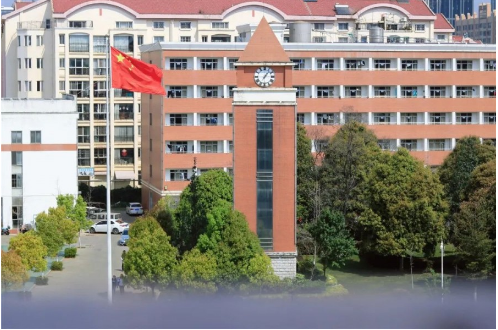 昆明清北书院的收费为什么偏高？