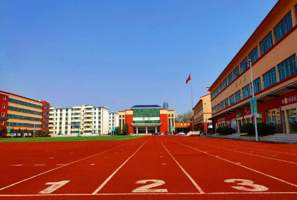 2024年曲靖天人高级中学复读招生报名条件是什么？