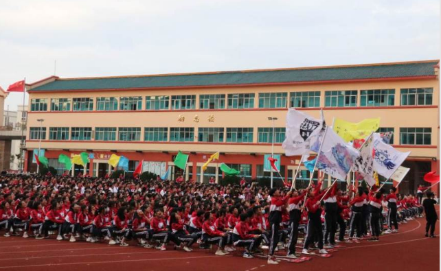 曲靖天人高级中学学生精神面貌怎么样？