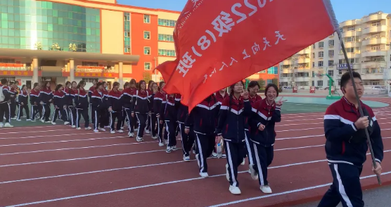 曲靖天人高级中学学生统一着装有什么好处？