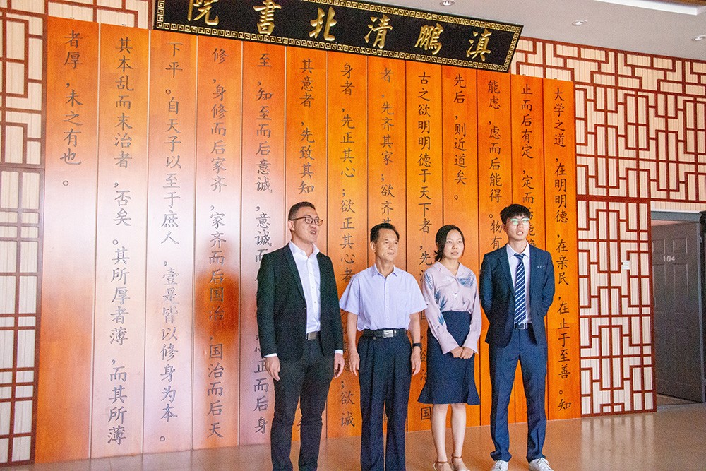 滇鹏高级中学教学特色