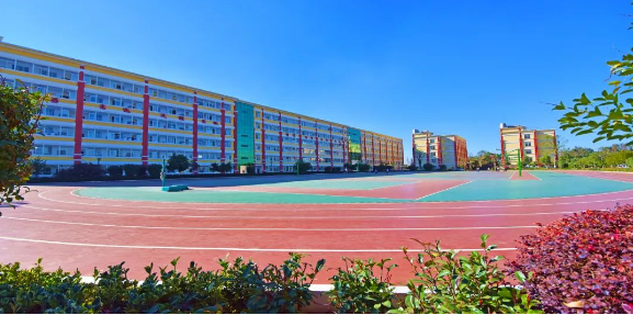 昆三中空港实验学校住宿条件怎么样？