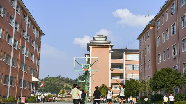昆明锐意外国语中学在云南民办初中排名情况介绍