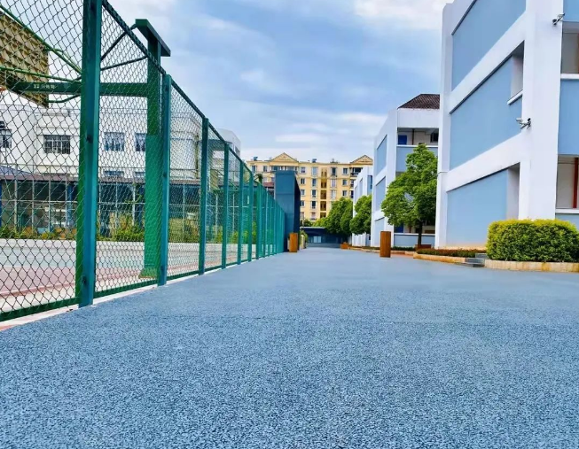 昆明金色学校招生办电话是多少？