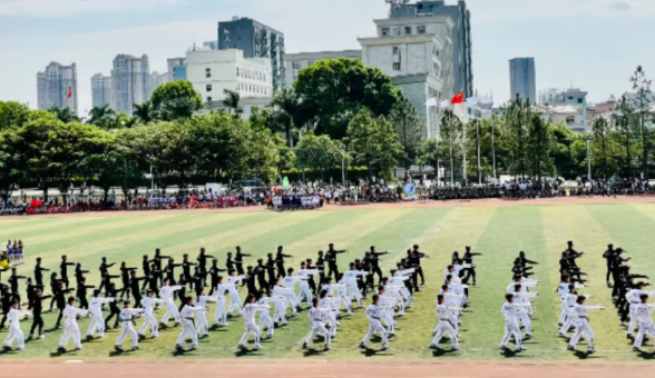 庆来学校新高一好不好？值得报名吗？