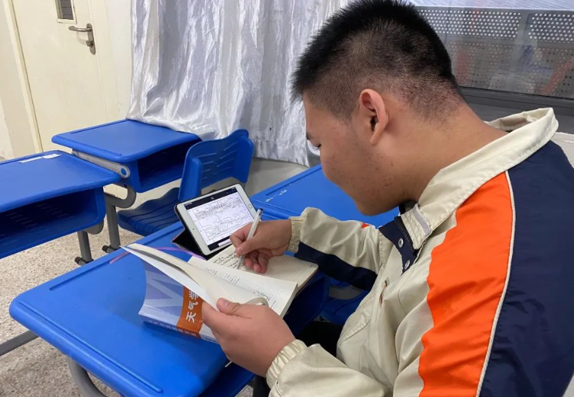 昆明的高考复读学校哪一家比较好？