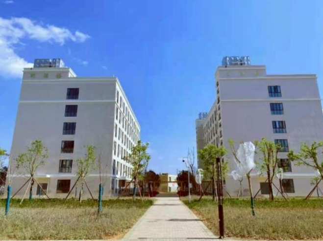 云南长水实验中学在云南复读学校中排名怎么样？