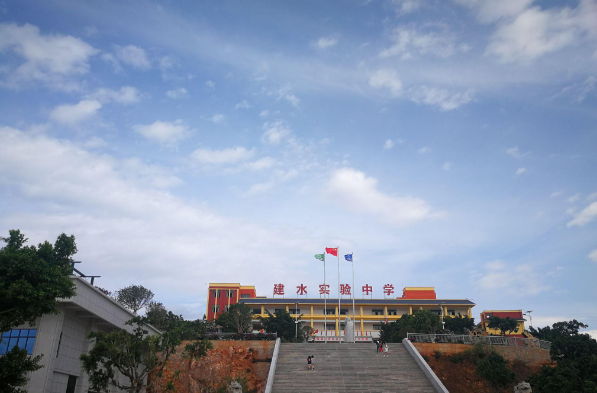 云南建水实验中学2024年复读班升学率怎么样？