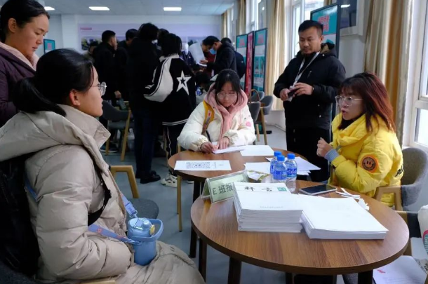 2024年昆明市盘龙区鲁轩高级中学新高一报名方式介绍