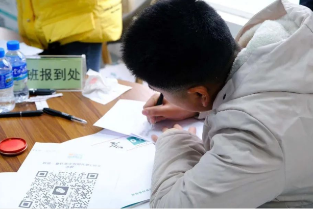 昆明鲁轩高级中学2024年新高一收费标准解析