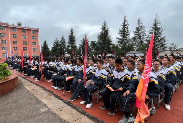 昆明光华学校学习氛围怎么样？