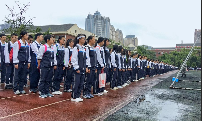 2024年昆明怎么报名高三复读学校？