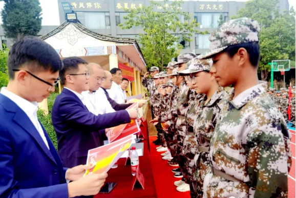 昆明市西山区清风高级中学怎么样|好不好|负面新闻？