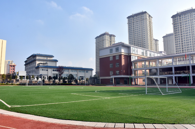 昆明钟英培训学校管理模式|学校管理|入学须知
