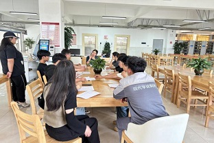 学院图书馆举办勤工俭学培训会