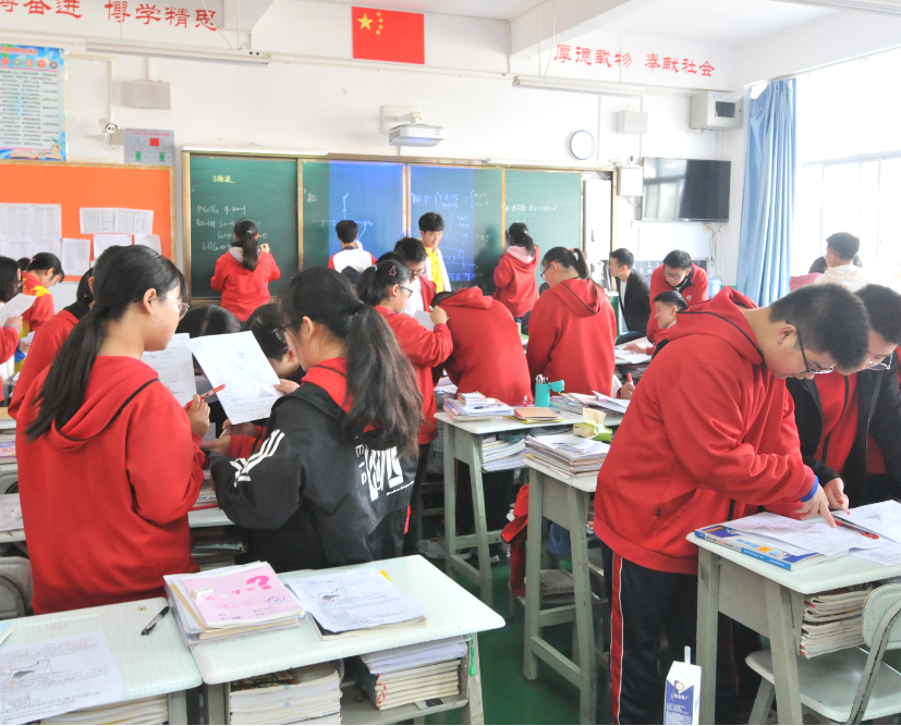 2024文山复读高三大概需要多少钱？