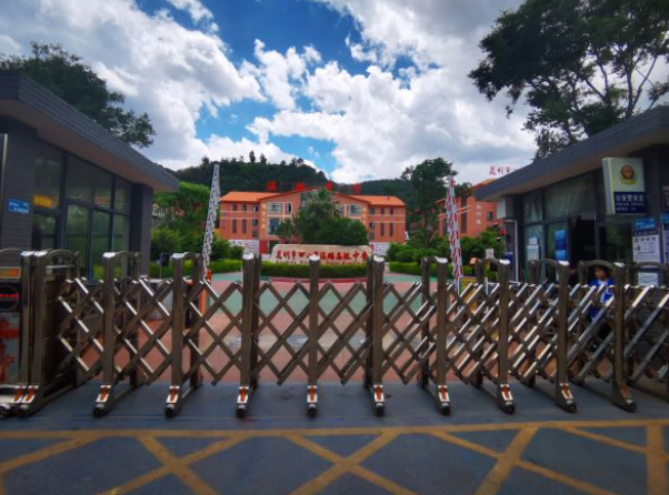 昆明滇鹏高级中学管理模式|学校管理|入学须知