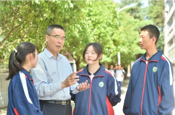 云南昌乐实验中学教学质量好不好？
