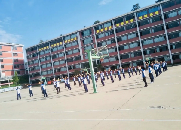2024年云南昌乐实验中学新高一报考须知内容