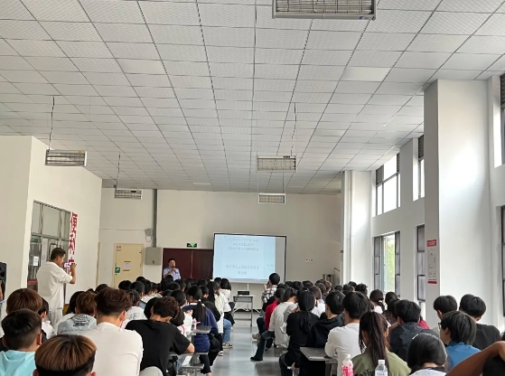 云南耀兴卓越综合高中官网