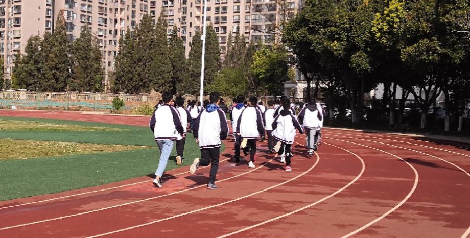 昆明市2024年高三复读能提高成绩吗？