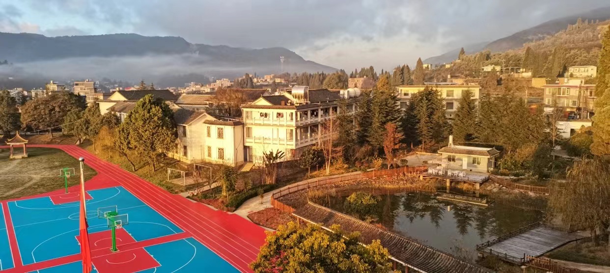 昆明西山区清风高级中学学校环境怎么样？