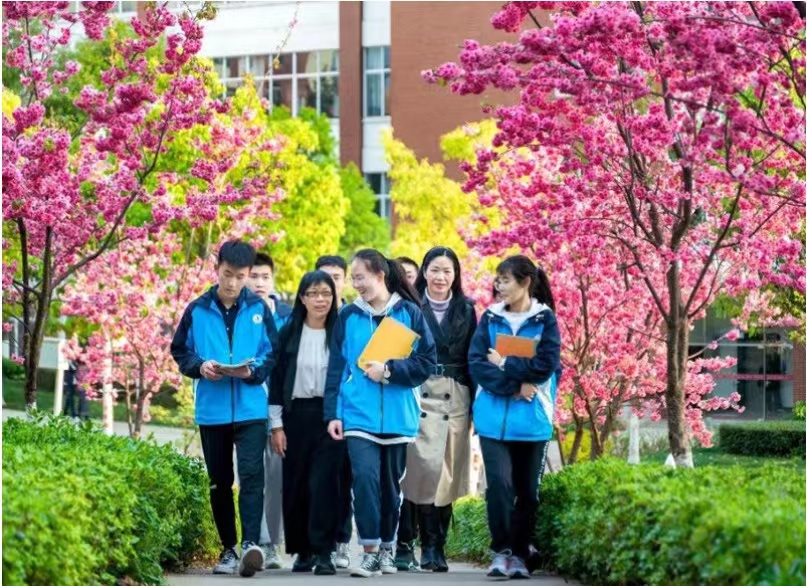 四川师范大学附属昆明实验学校招生对象？