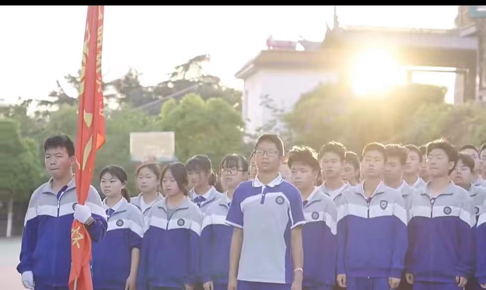 昆明市佑亦丰高级中学校环境怎么样？