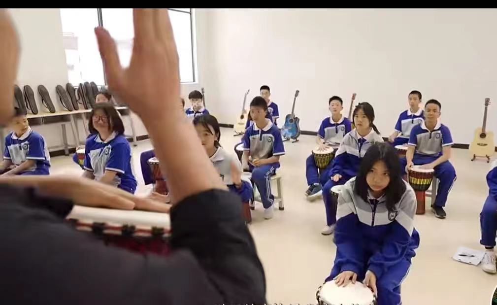 昆明市佑亦丰高级中学教学特色