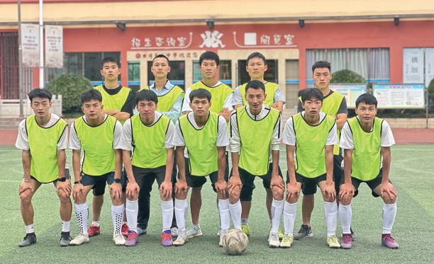 2024年曲靖天人中学主要招收哪些学生？