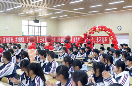 昆明市复读学校有哪些？