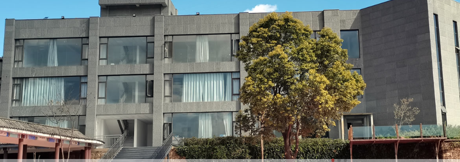 昆明市西山区清风高级中学新高一管理体系严不严？