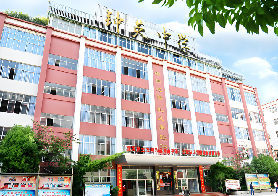 2025年昆明钟英培训学校高考复读开班时间详解