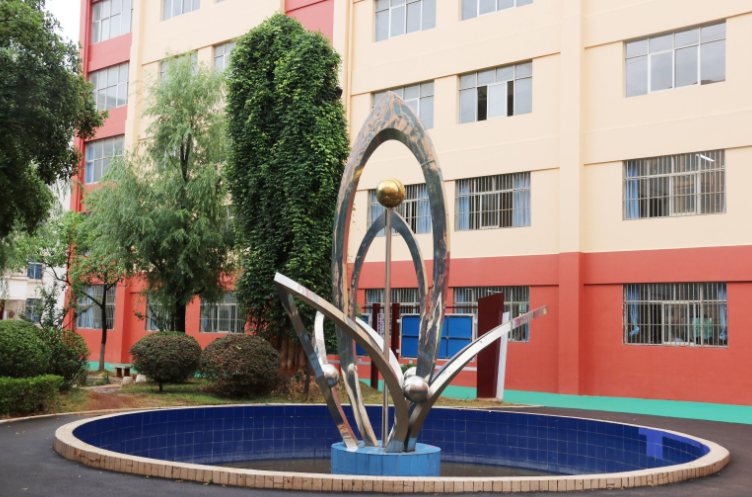 2026年曲靖天人高级中学新高一招生要求有些什么？