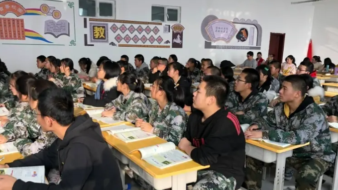 非顶尖但实力突出：嵩明卓衡中学在云南高中的真实定位与综合实力解析