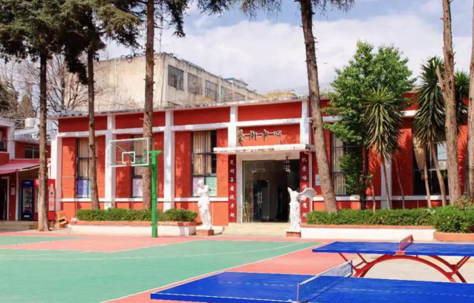 2026年迪庆高考358分有必要复读吗？