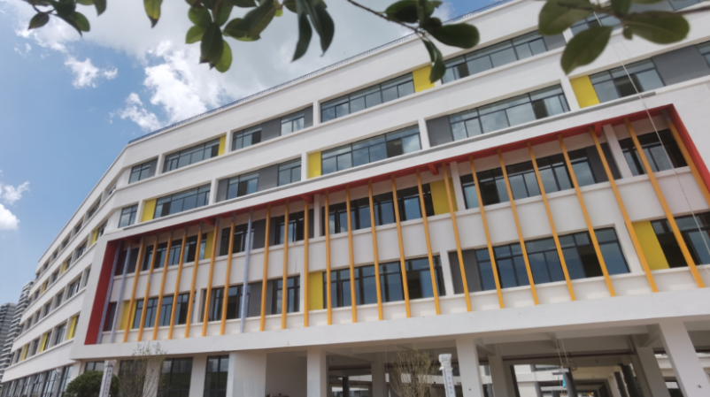 昭通2026年考生高考400分复读一年要多少钱？