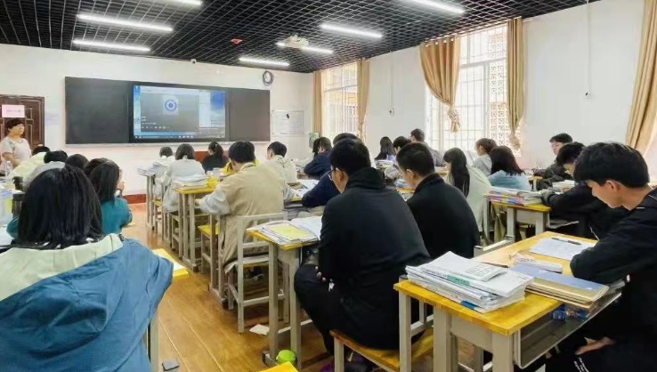 昆明经专高考补习学校2026年高三插班招生简章|招生计划|招生要求