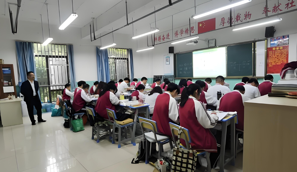 五华区钟英中学2026年高一报名条件|招生要求|录取分数