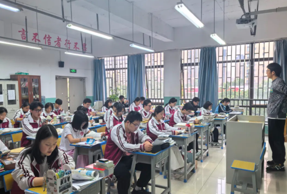 昆明钟英高考补习学校管理模式|学校管理|入学须知